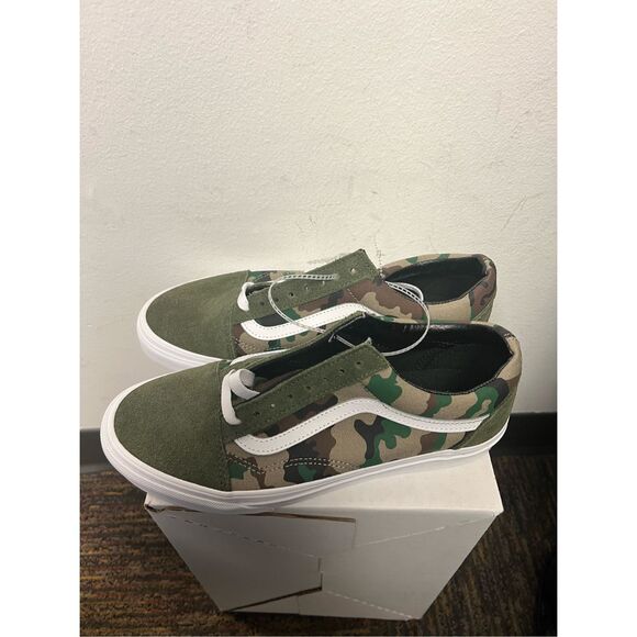Vans Old Skool Men’s 8 Women’s 9.5 Sneakers Camo Green Suede Canvas Shoes NEW main image 2